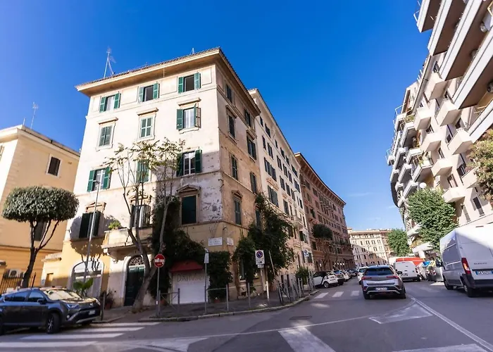 New Flat In Front Stpeter Square *