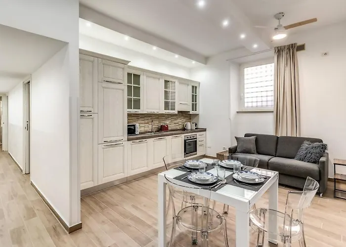 New Flat In Front Stpeter Square